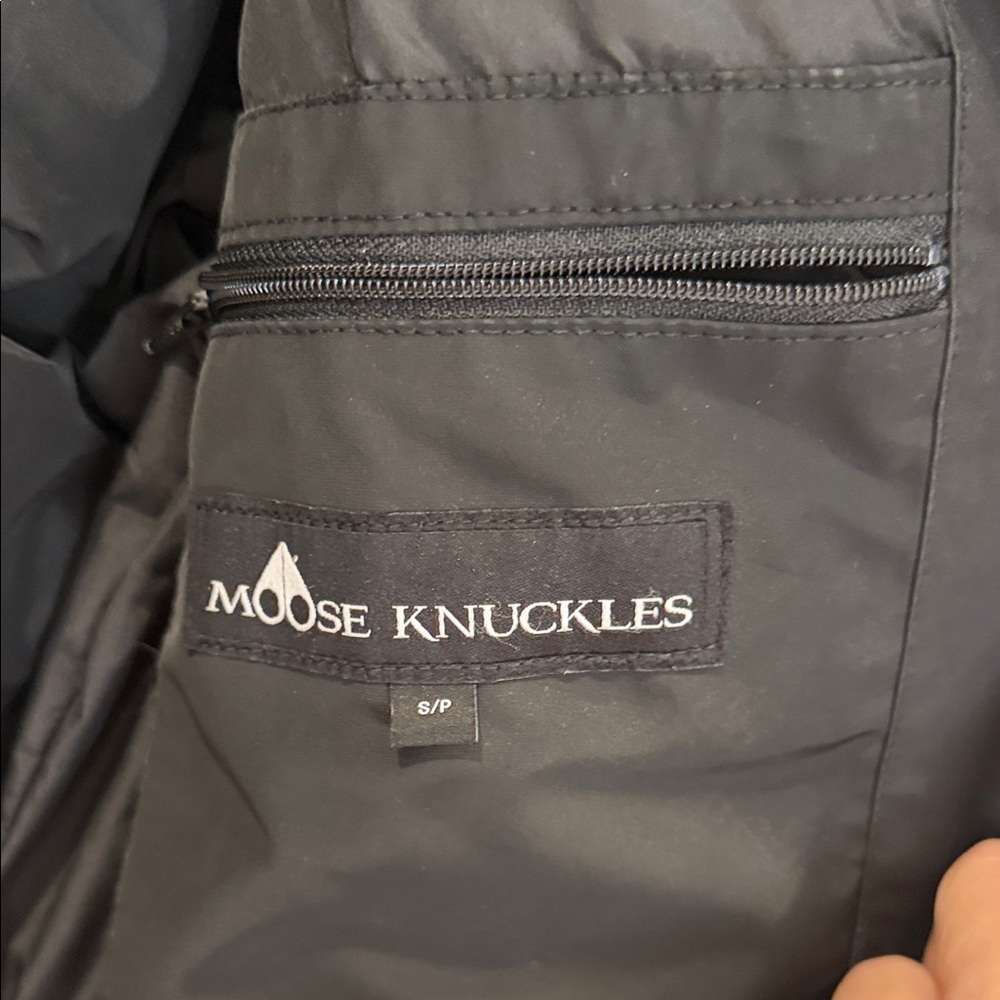 Moose Knuckles Black Puffer Jacket - Picture 2 of 7